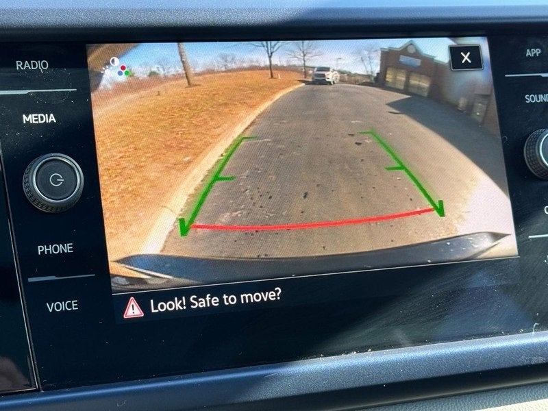 2023 Volkswagen Taos SE