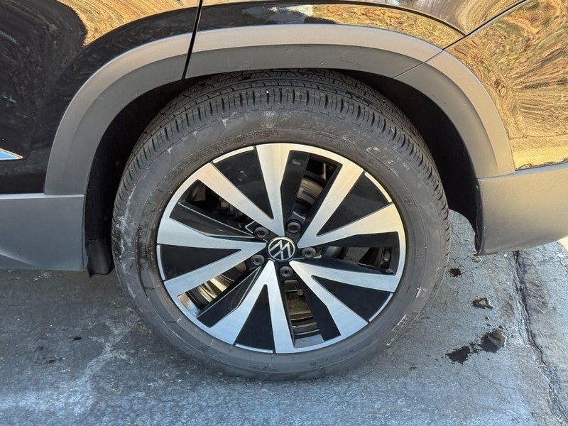 2023 Volkswagen Taos SE