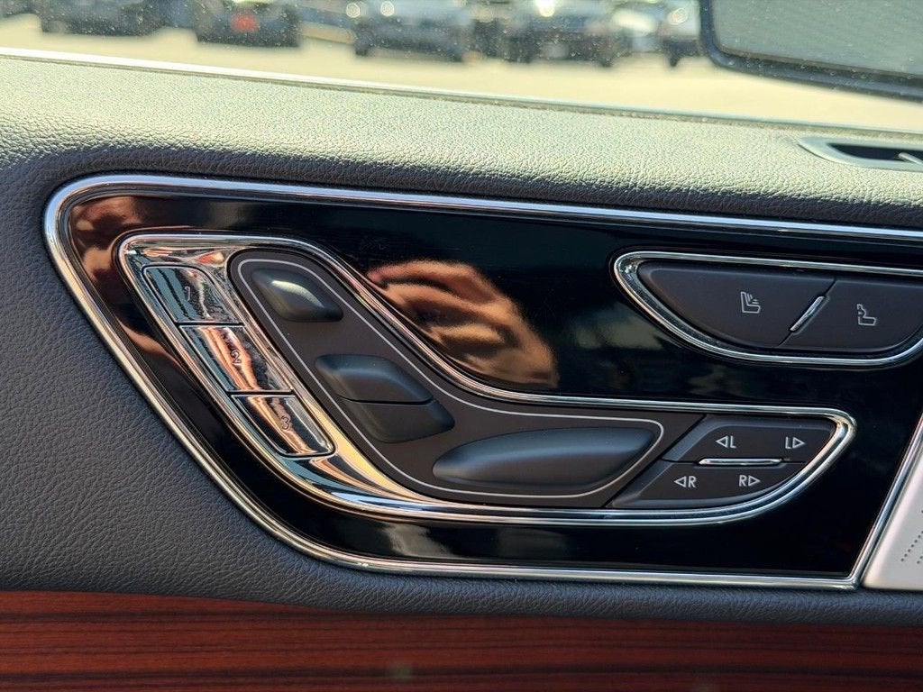 2022 Lincoln Navigator L Reserve