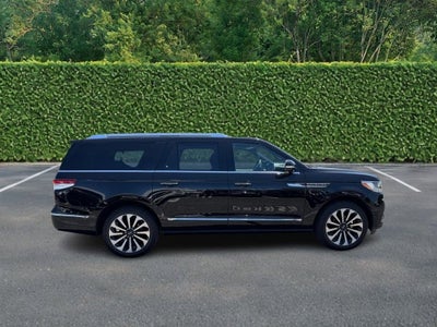 2022 Lincoln Navigator L Reserve