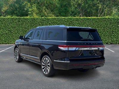 2022 Lincoln Navigator L Reserve