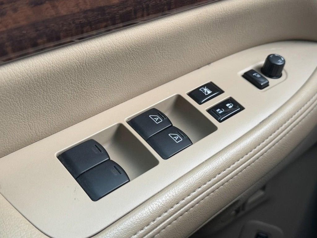 2013 Nissan Armada Platinum