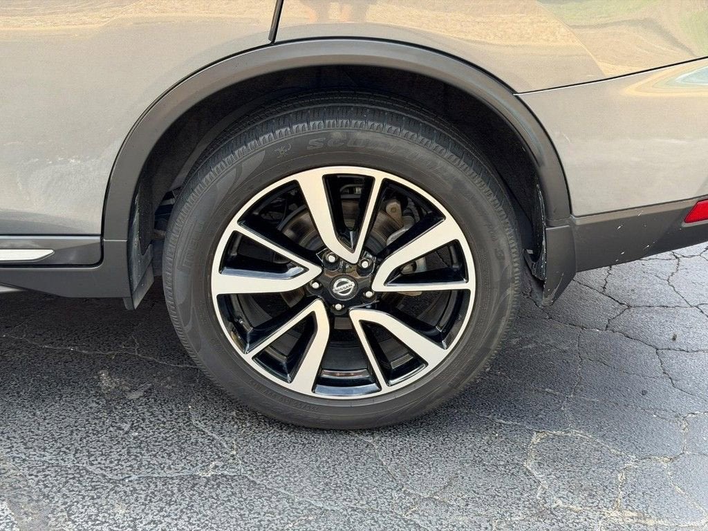2020 Nissan Rogue SL