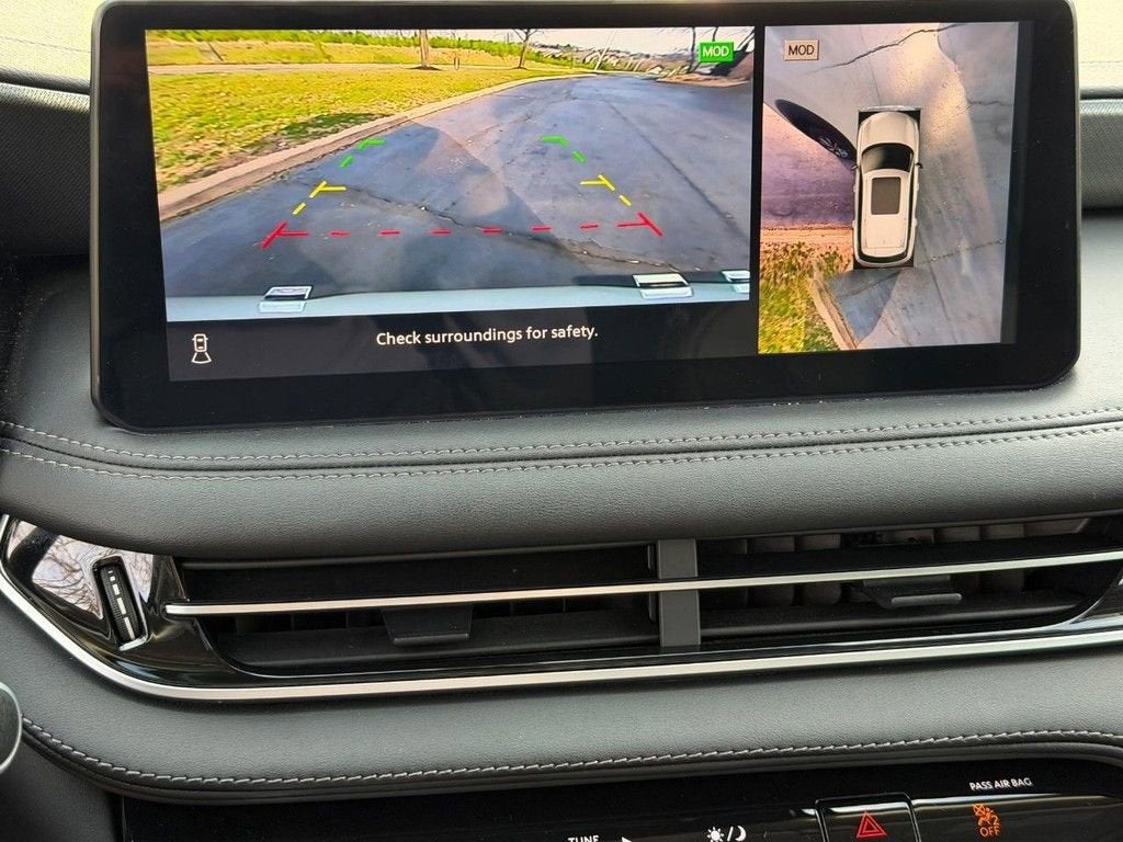 2024 INFINITI QX60 LUXE