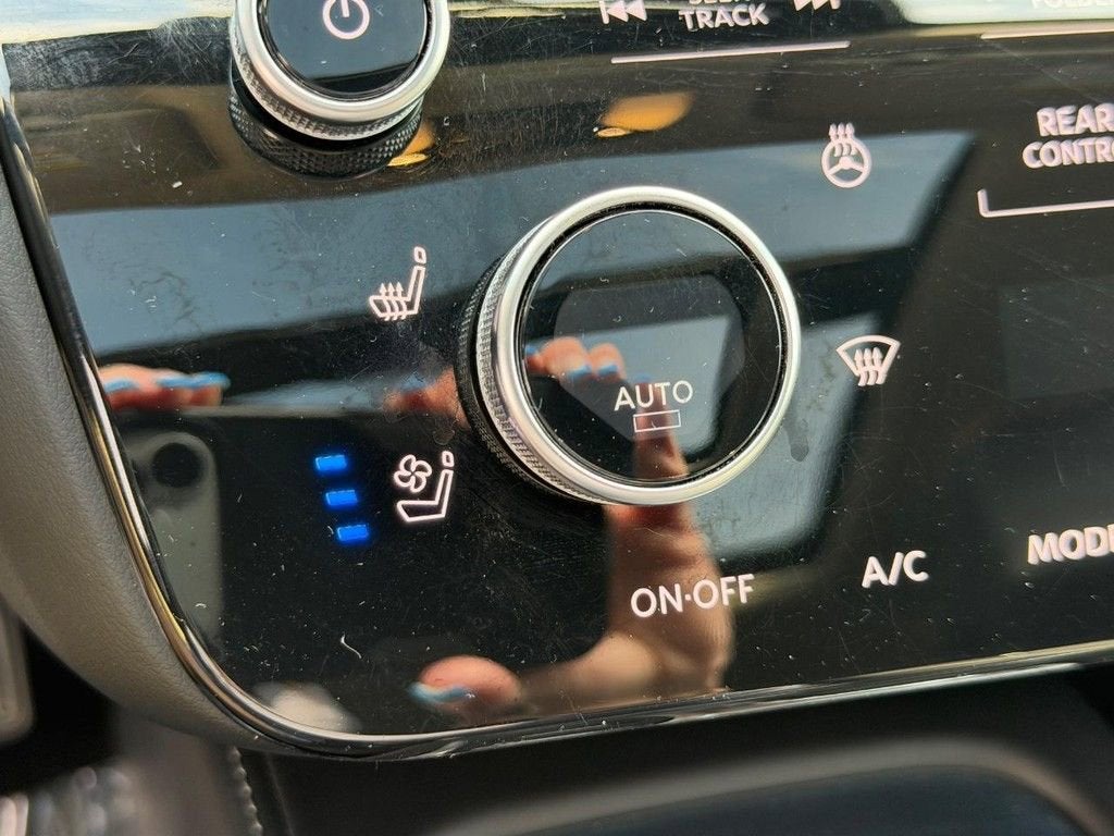 2024 INFINITI QX60 LUXE