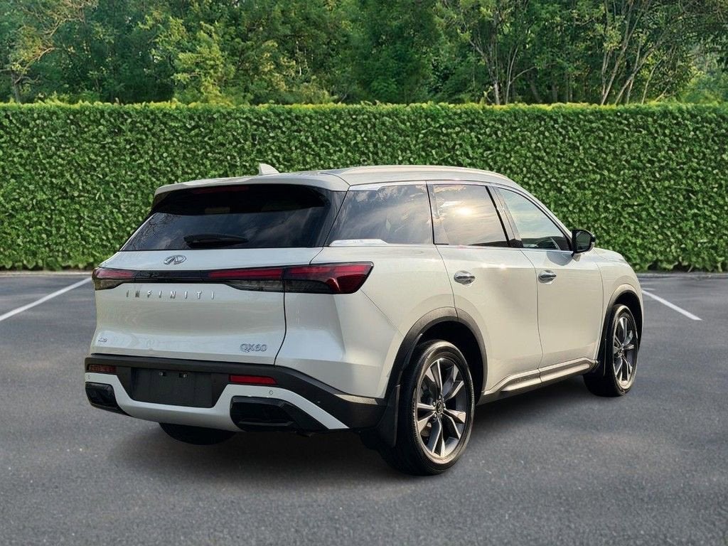 2024 INFINITI QX60 LUXE