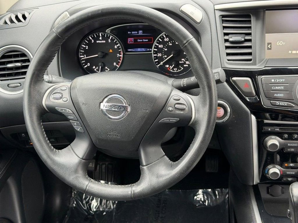 2020 Nissan Pathfinder SV