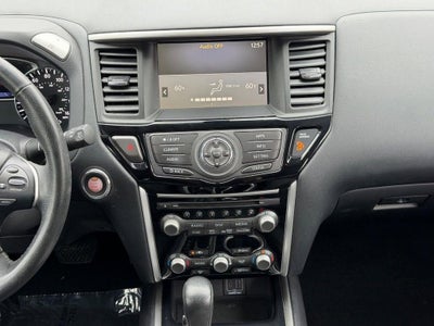 2020 Nissan Pathfinder SV