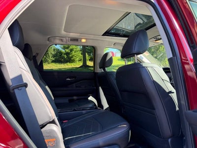 2022 Nissan Pathfinder Platinum