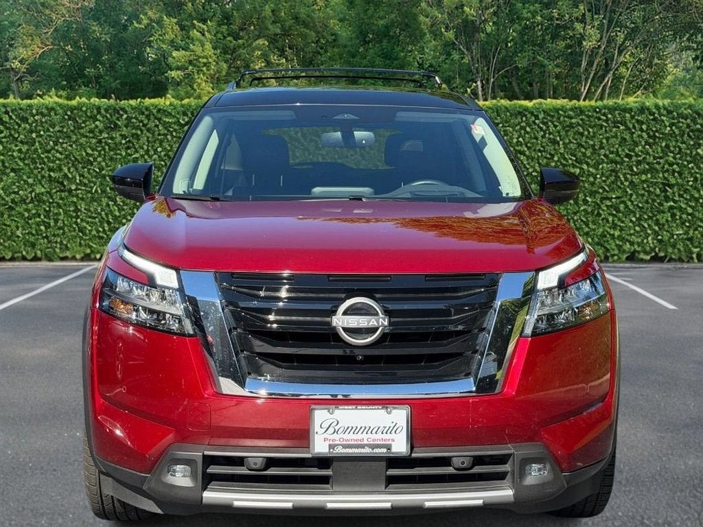 2022 Nissan Pathfinder Platinum