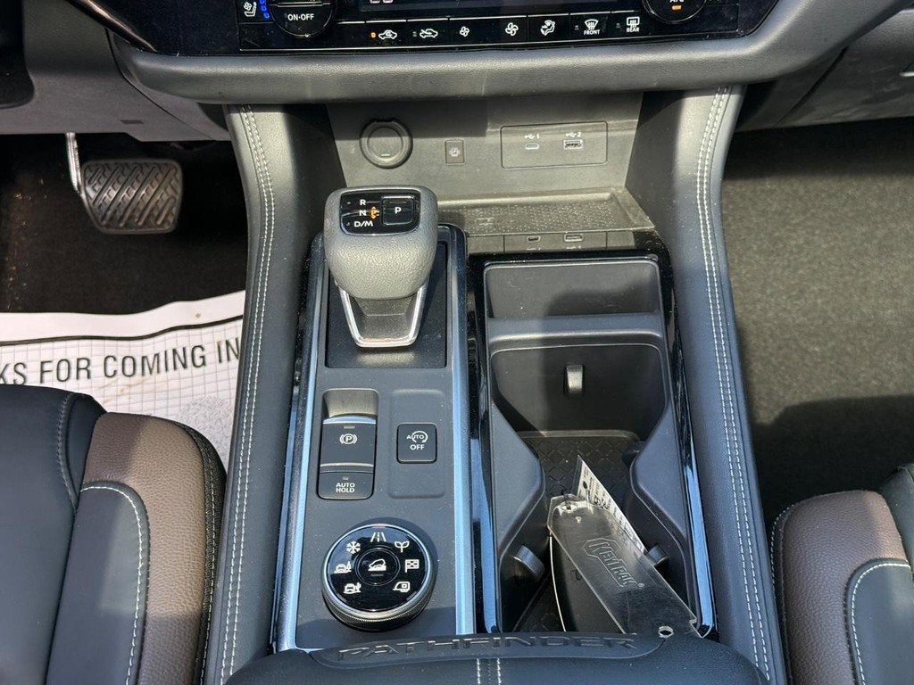 2024 Nissan Pathfinder Platinum