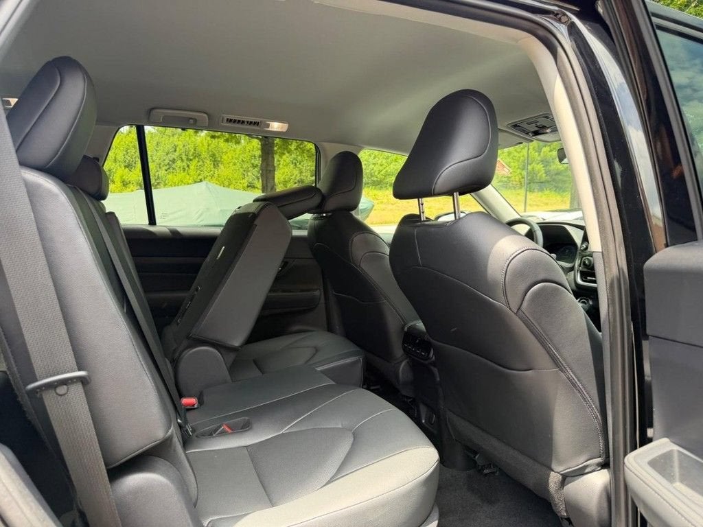 2026 Toyota Grand Highlander Hybrid LE