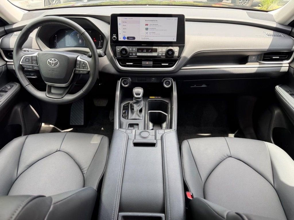 2026 Toyota Grand Highlander Hybrid LE