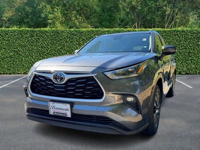 2021 Toyota HIGHLANDER XLE