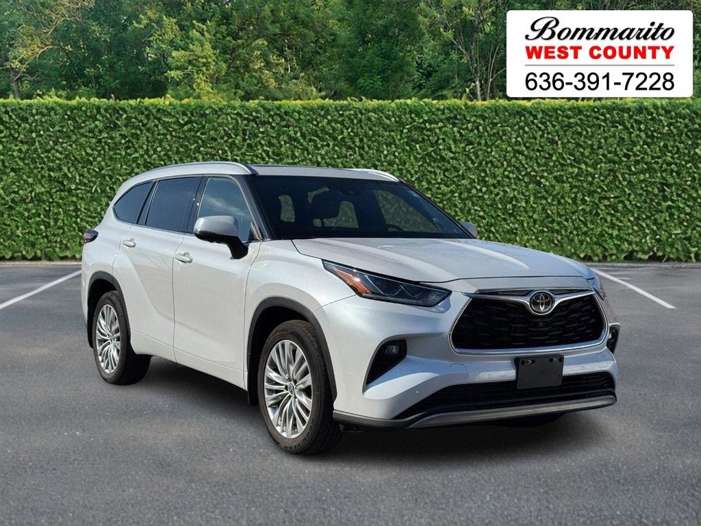 2024 Toyota Highlander LE