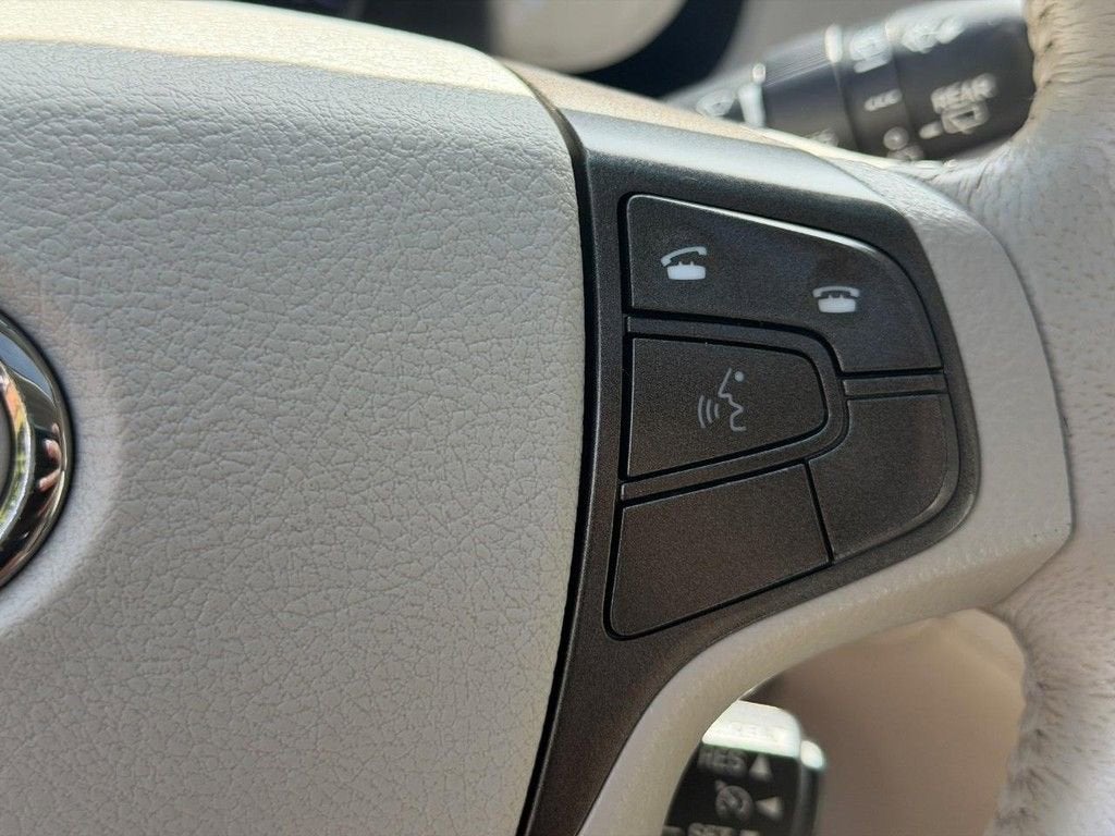 2011 Toyota Sienna XLE AAS
