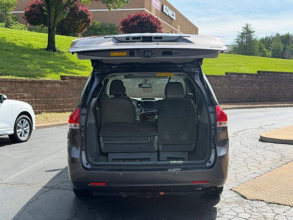 2011 Toyota Sienna XLE AAS