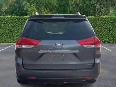 2011 Toyota Sienna XLE AAS