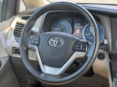 2015 Toyota Sienna XLE