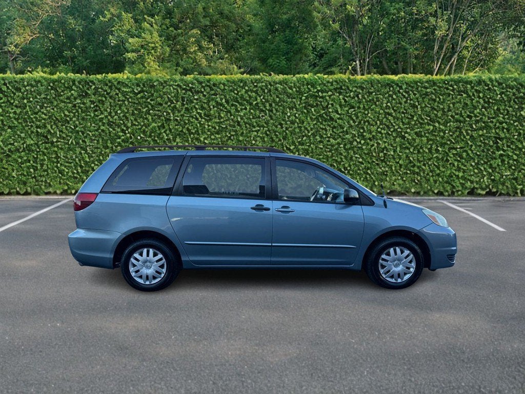 2005 Toyota Sienna CE
