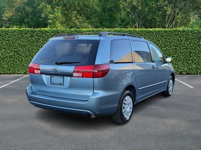 2005 Toyota Sienna CE
