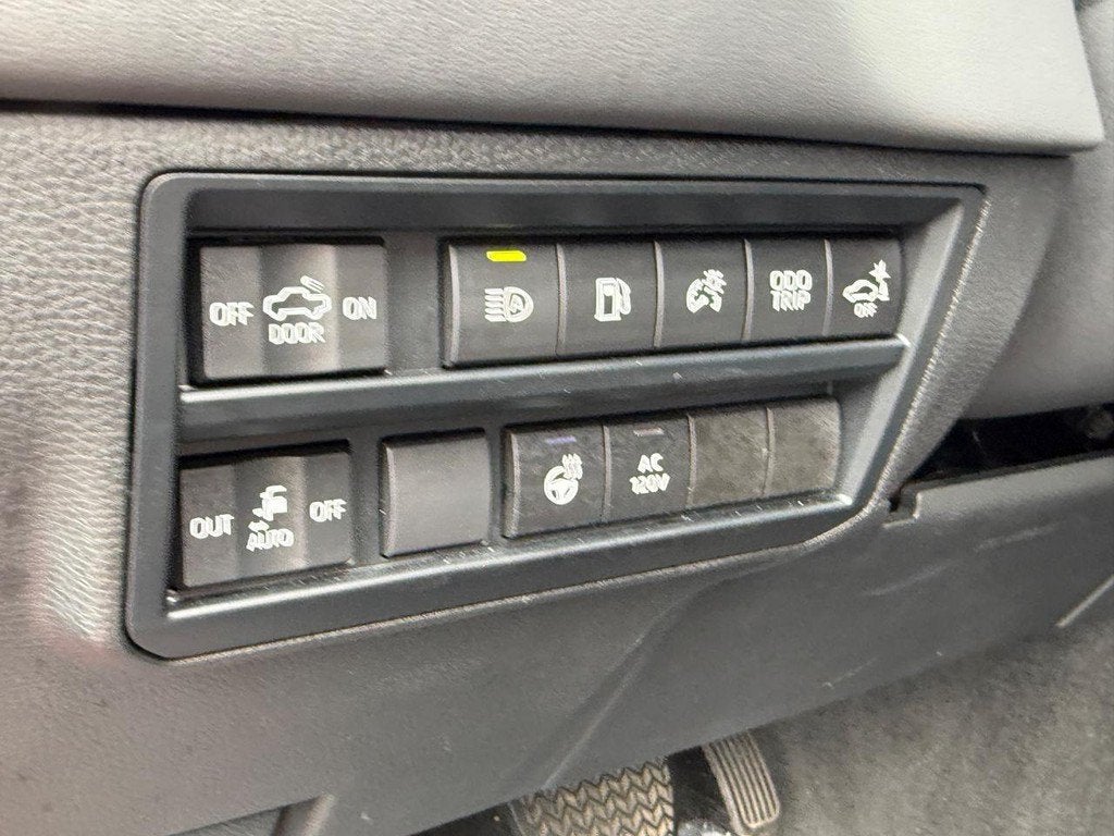 2023 Toyota Tundra 4WD Platinum Hybrid