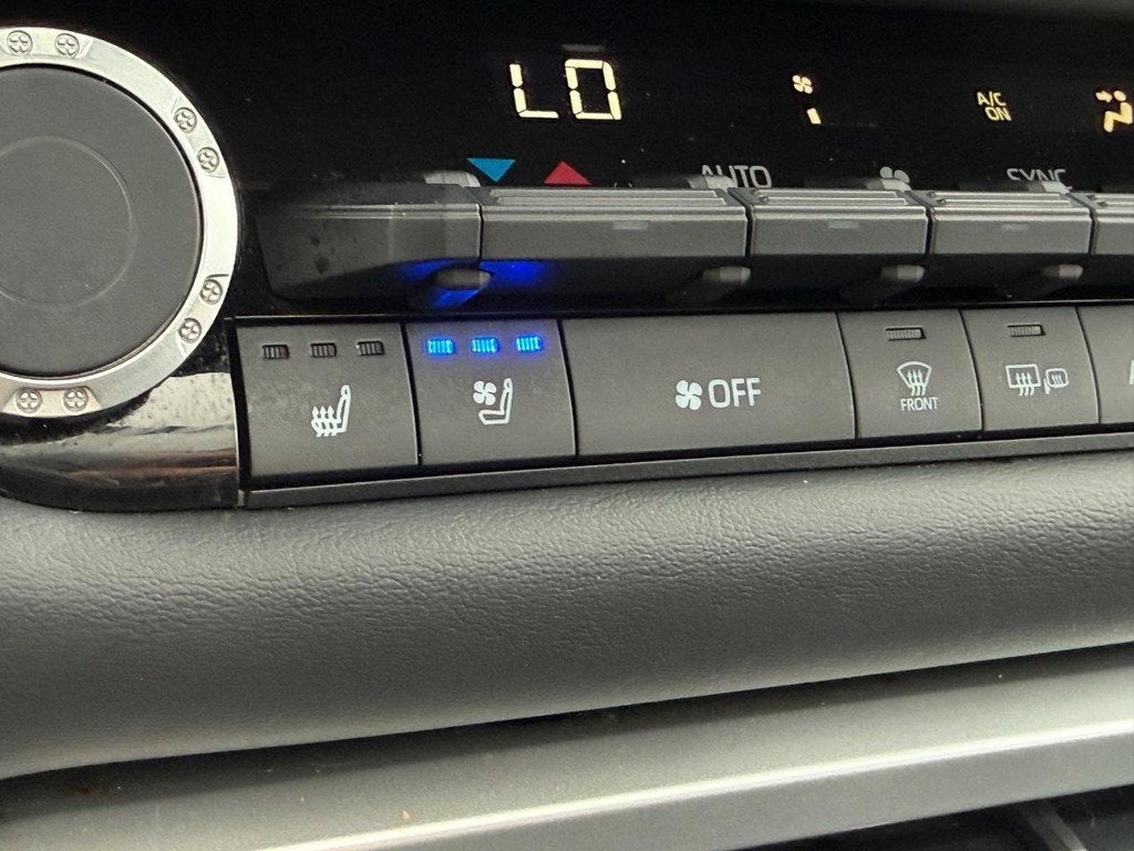 2023 Toyota Tundra 4WD Platinum Hybrid