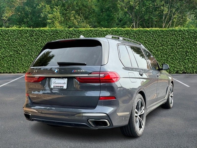 2021 BMW X7 M50i