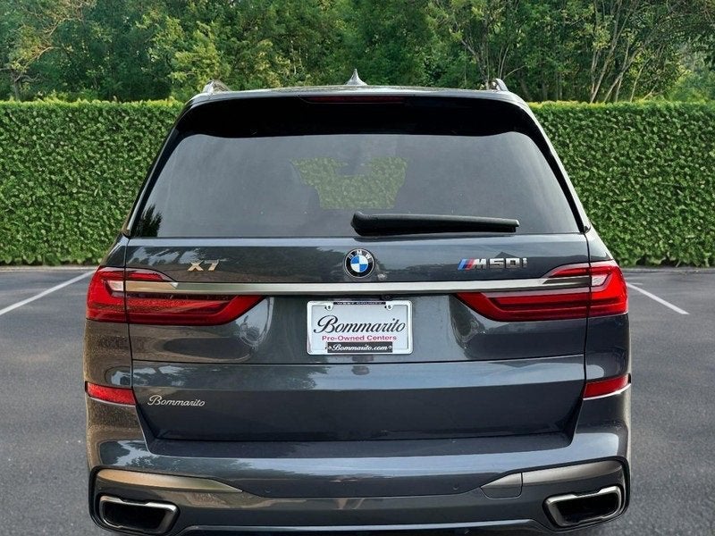 2021 BMW X7 M50i