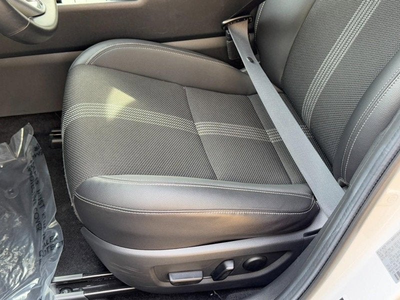 2025 Mazda Mazda CX-50 Hybrid Preferred Package