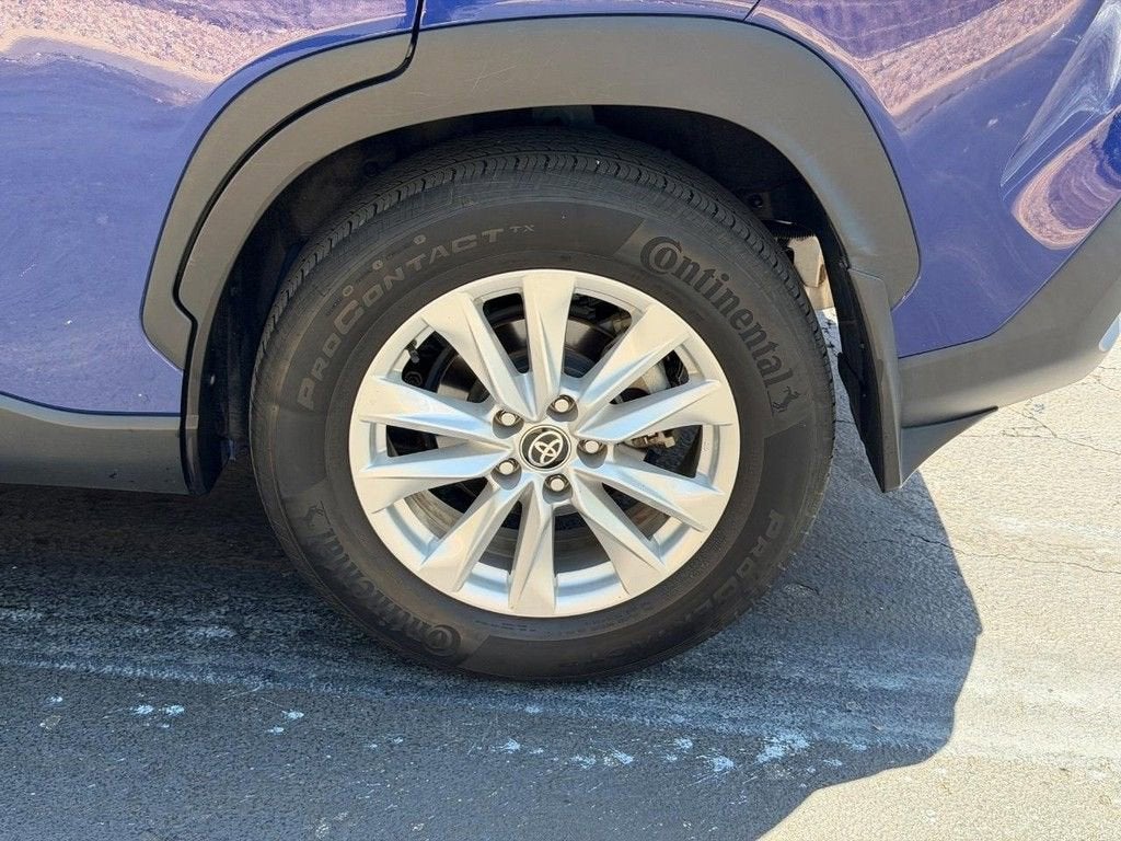 2023 Toyota Corolla Cross LE