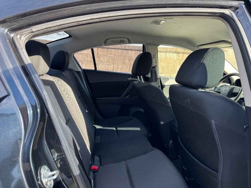 2012 Mazda Mazda3 i Sport