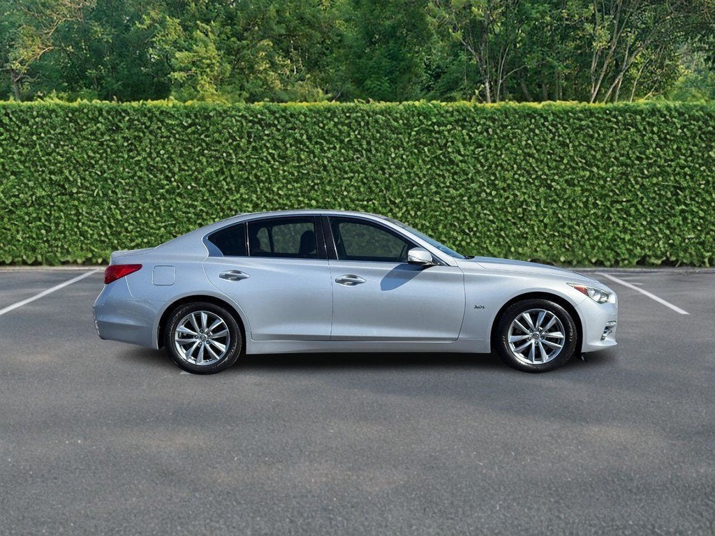 Used 2016 INFINITI Q50 Premium with VIN JN1EV7AR0GM340946 for sale in Ellisville, MO
