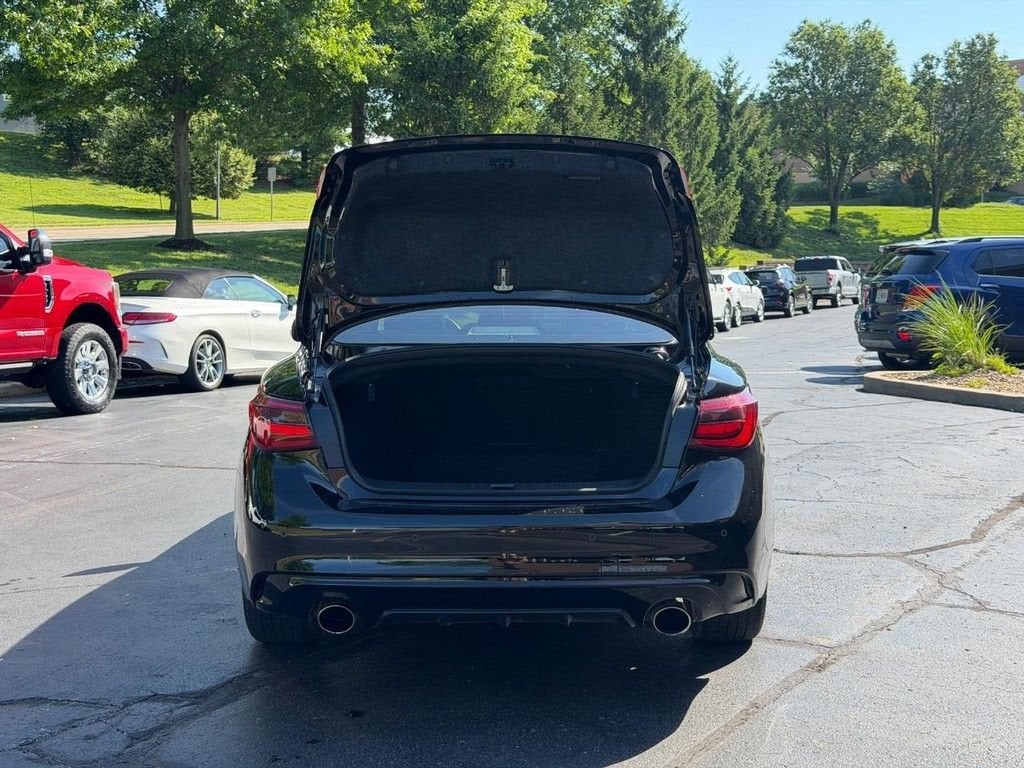 2023 INFINITI Q50 LUXE
