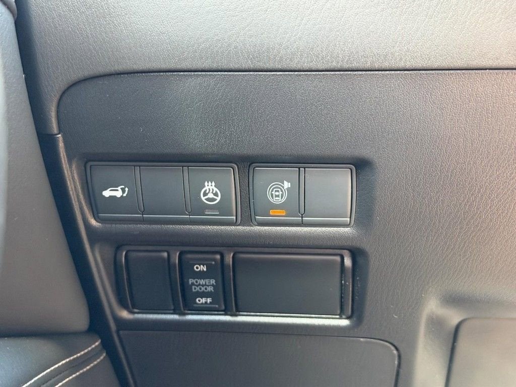 2022 INFINITI QX80 LUXE
