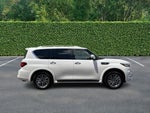 2022 INFINITI QX80 LUXE