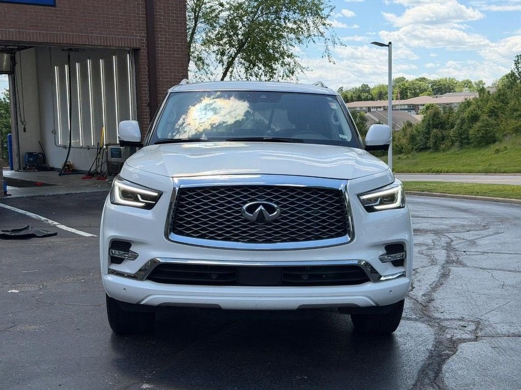 2022 INFINITI QX80 LUXE