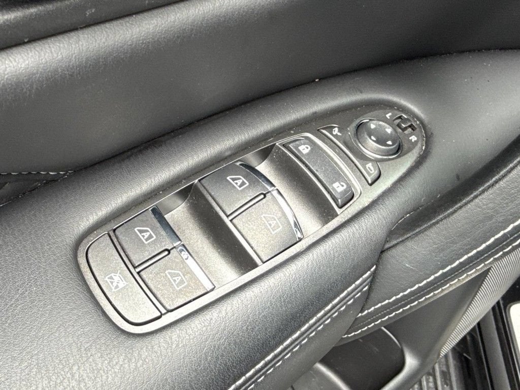 2023 INFINITI QX80 SENSORY