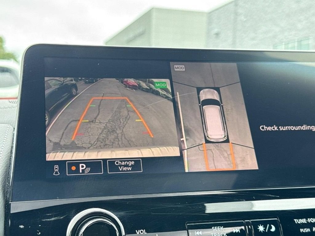 2023 INFINITI QX80 SENSORY