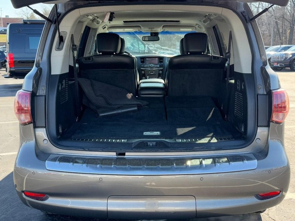 2017 INFINITI QX80 LIMITED