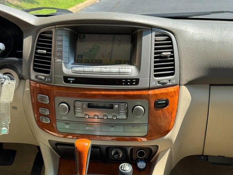 2005 Lexus LX 470 4DR SUV