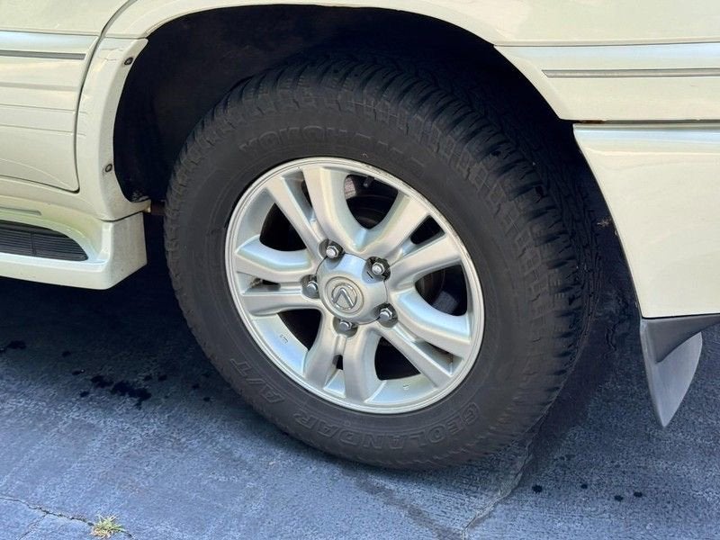 2005 Lexus LX 470 4DR SUV