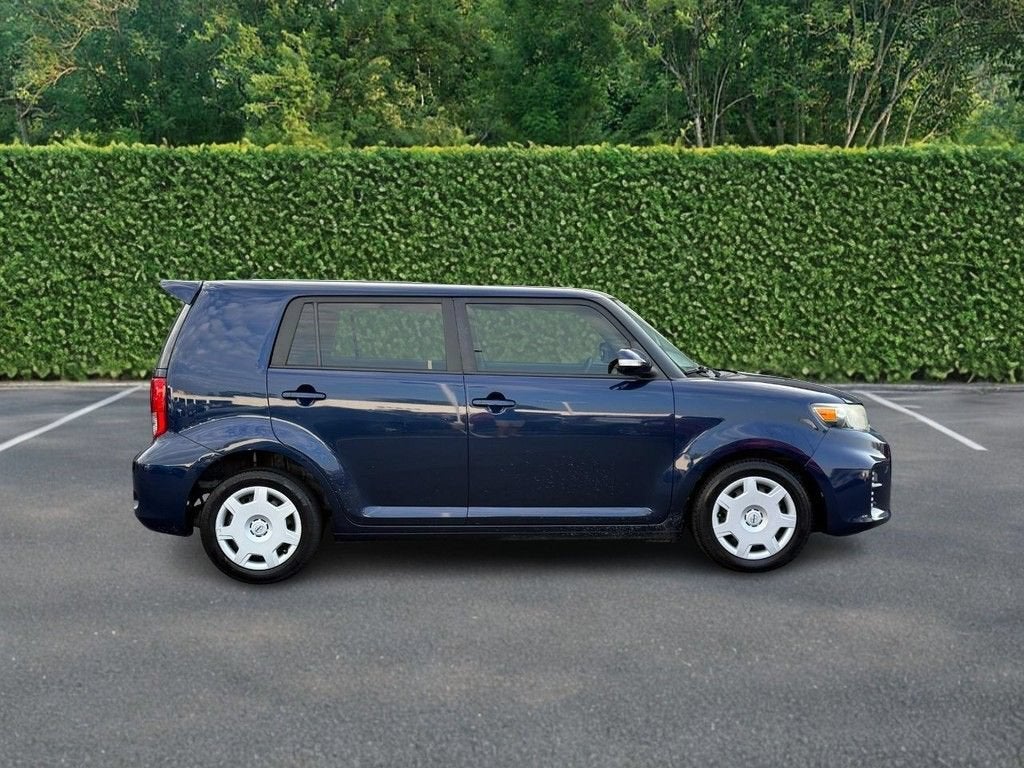 2013 Scion xB Base