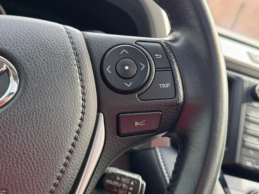 2016 Toyota RAV4 Hybrid Limited