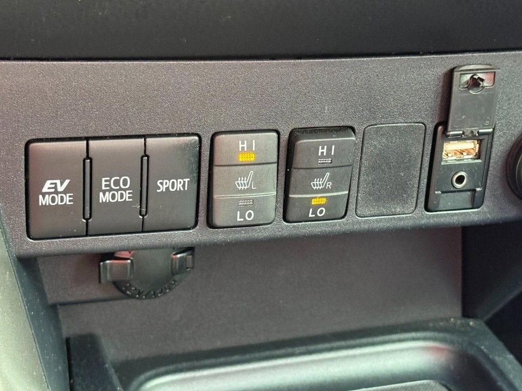 2016 Toyota RAV4 Hybrid Limited