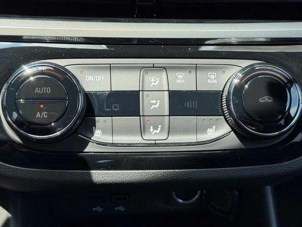 2026 Buick Envista Sport Touring - Photo 13