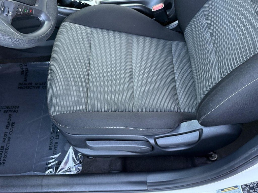 2017 Kia Forte5 LX