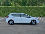2017 Kia Forte5 LX