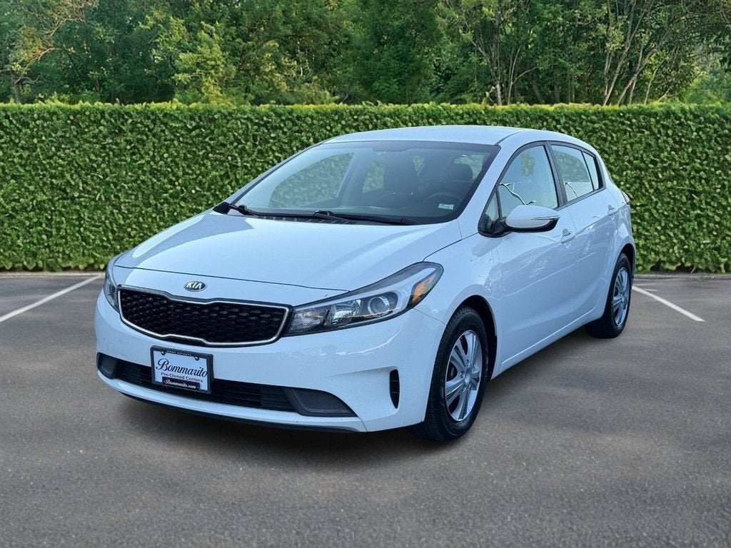 2017 Kia Forte5 LX