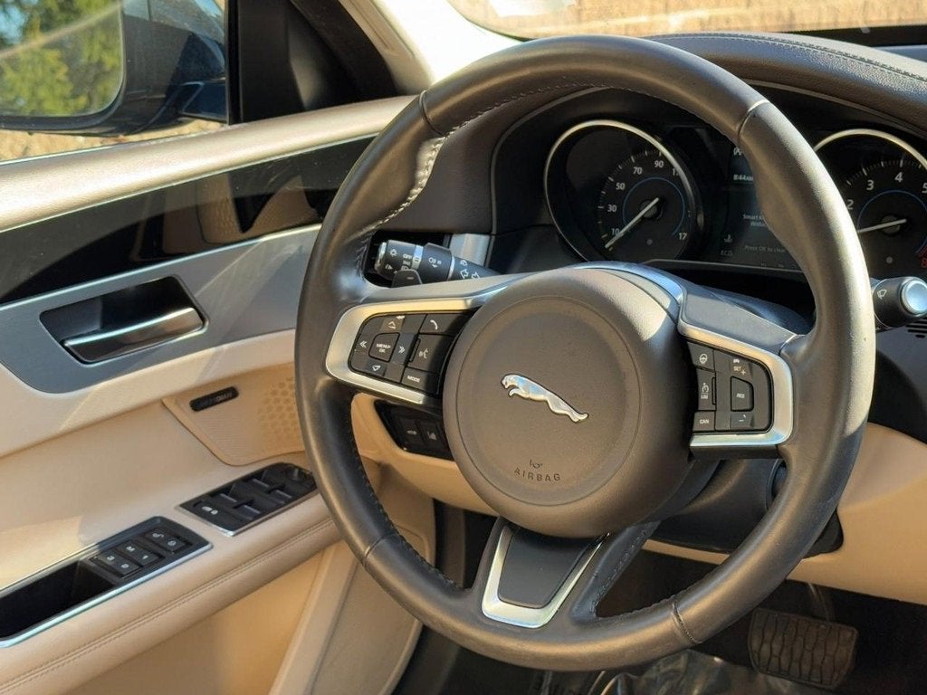 2018 Jaguar XF 35t Prestige